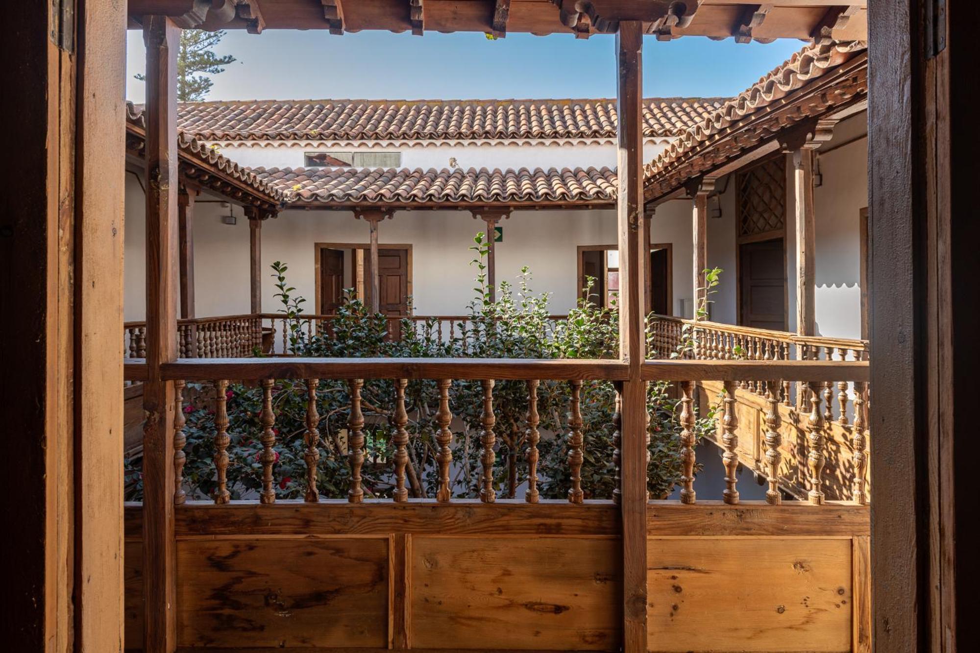 La Casa De La Camelia Hotel La Laguna  Exterior photo